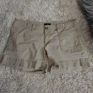 American Eagle khakis midi stretch shorts-12